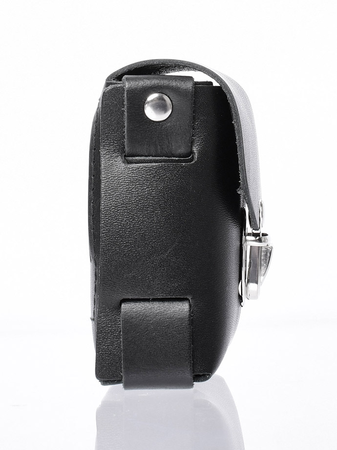 https://new.poppers.com/images/product_images/popup_images/kinky-leather-bag__8.jpg