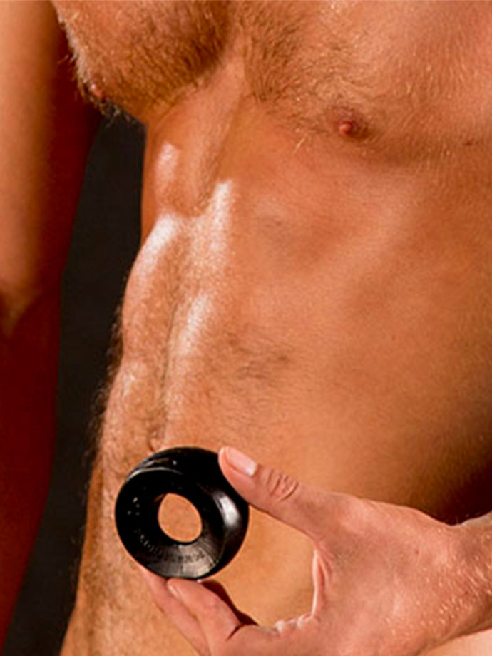 https://new.poppers.com/images/product_images/popup_images/zizi-cockring-powerstroke-black-tpe__3.jpg